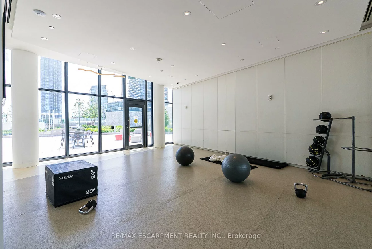 3883, Quartz, City Centre, Mississauga