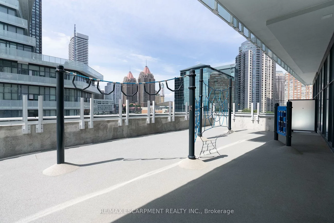 3883, Quartz, City Centre, Mississauga