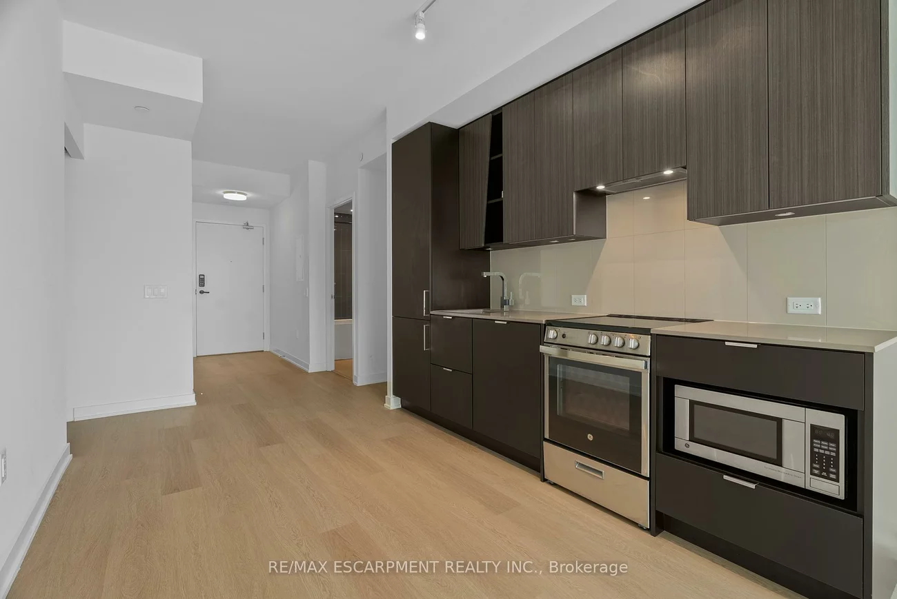 3883, Quartz, City Centre, Mississauga