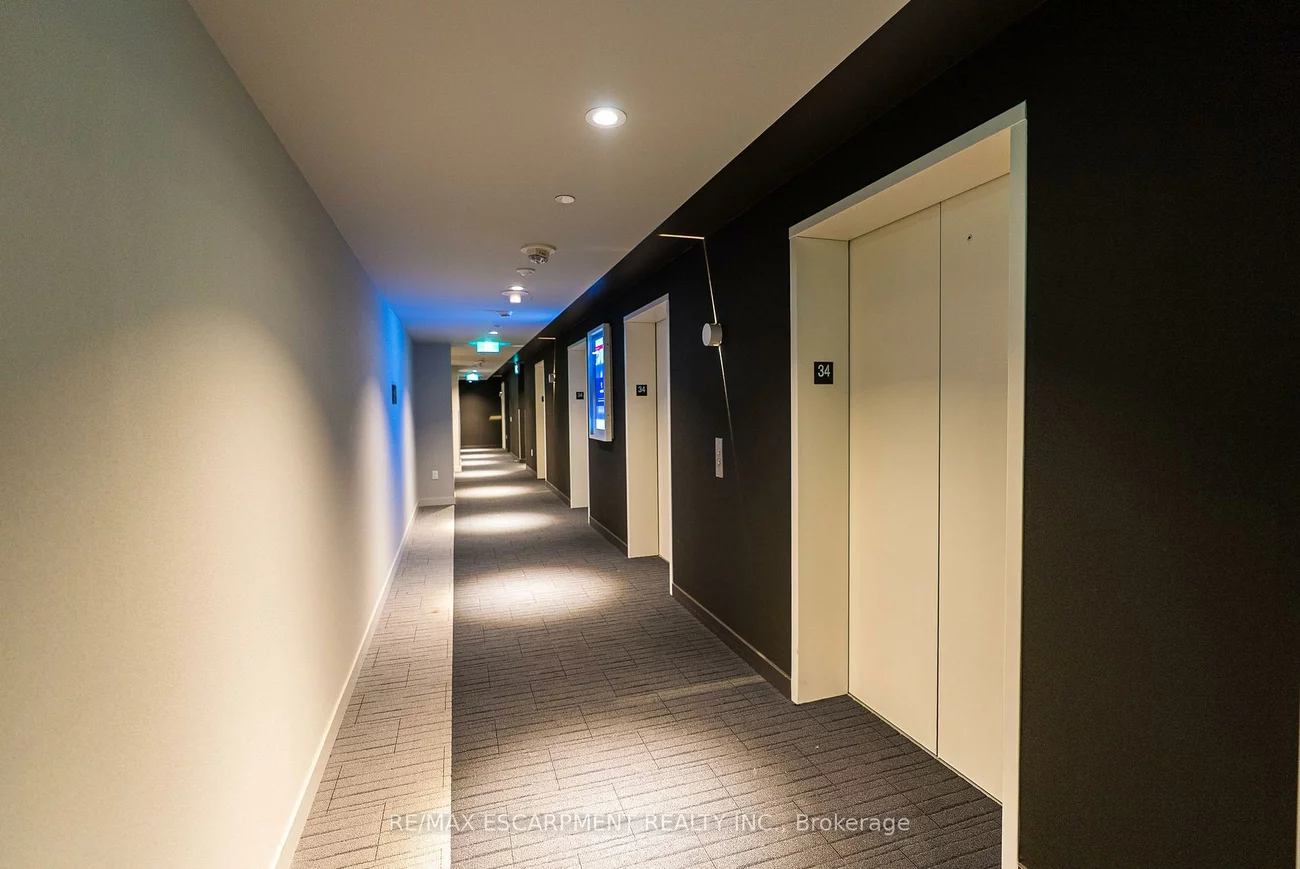 3883, Quartz, City Centre, Mississauga