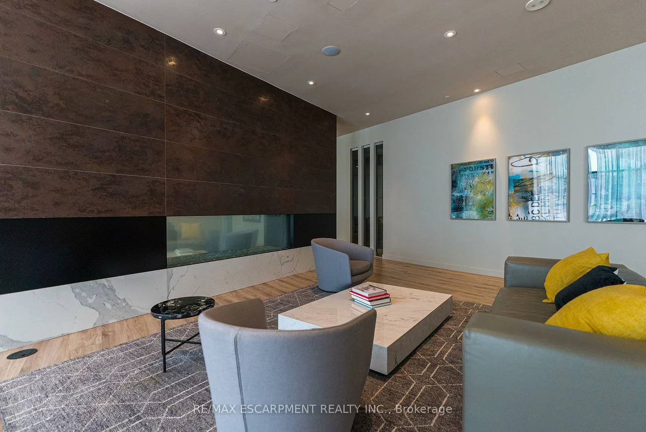 3883, Quartz, City Centre, Mississauga