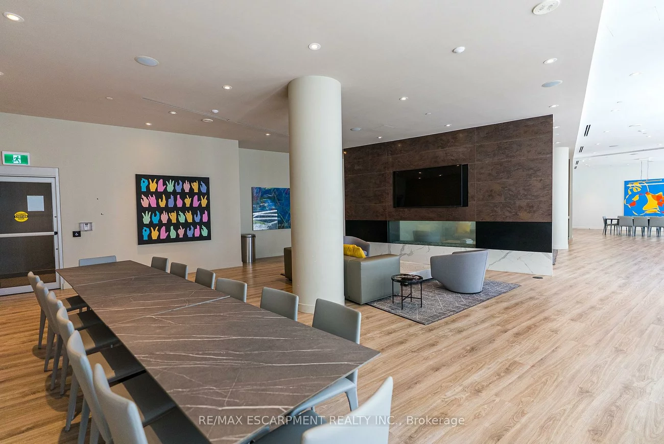 3883, Quartz, City Centre, Mississauga