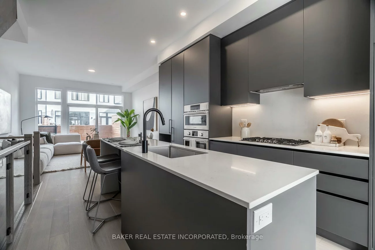 35, Lou Parsons, Port Credit, Mississauga