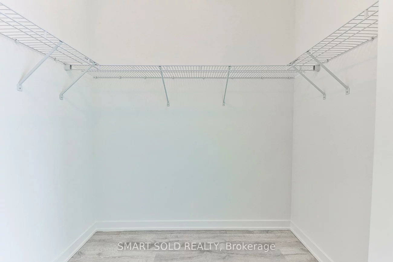 220, Missinnihe, Port Credit, Mississauga