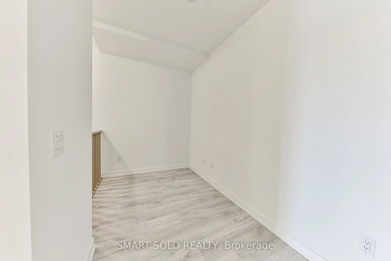 220, Missinnihe, Port Credit, Mississauga