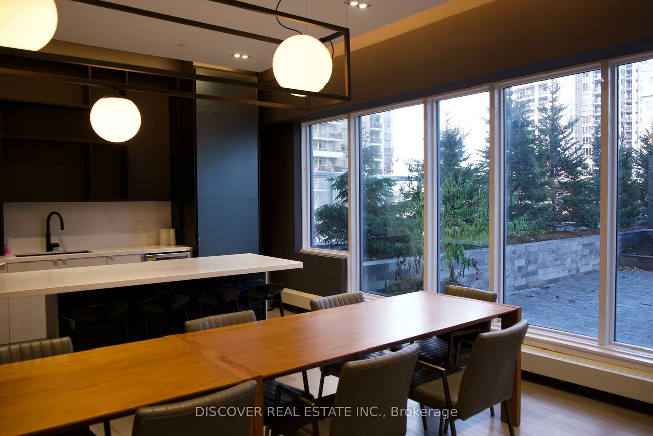 4065, Confederation, City Centre, Mississauga