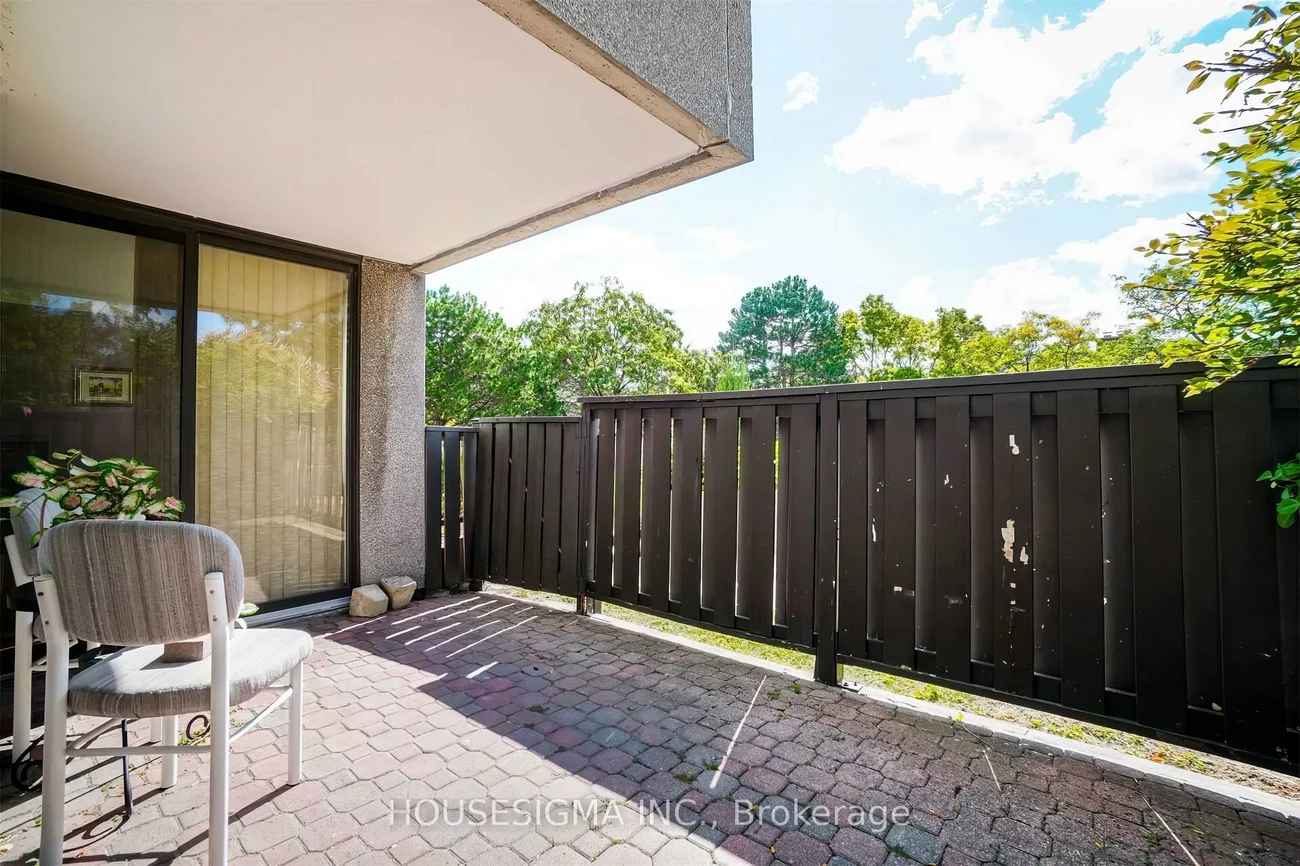 1320, Mississauga Valley, Mississauga Valleys, Mississauga