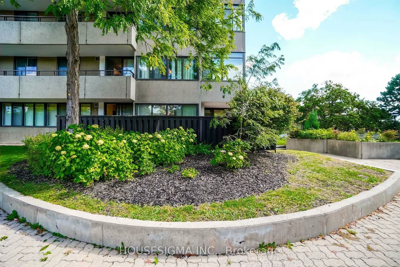 1320, Mississauga Valley, Mississauga Valleys, Mississauga