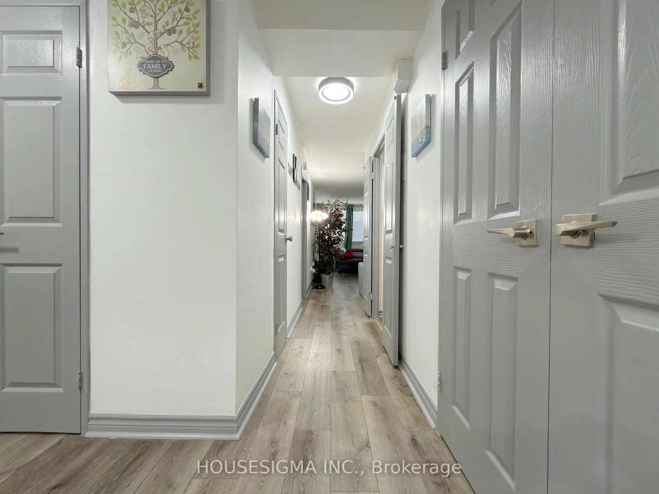 1320, Mississauga Valley, Mississauga Valleys, Mississauga