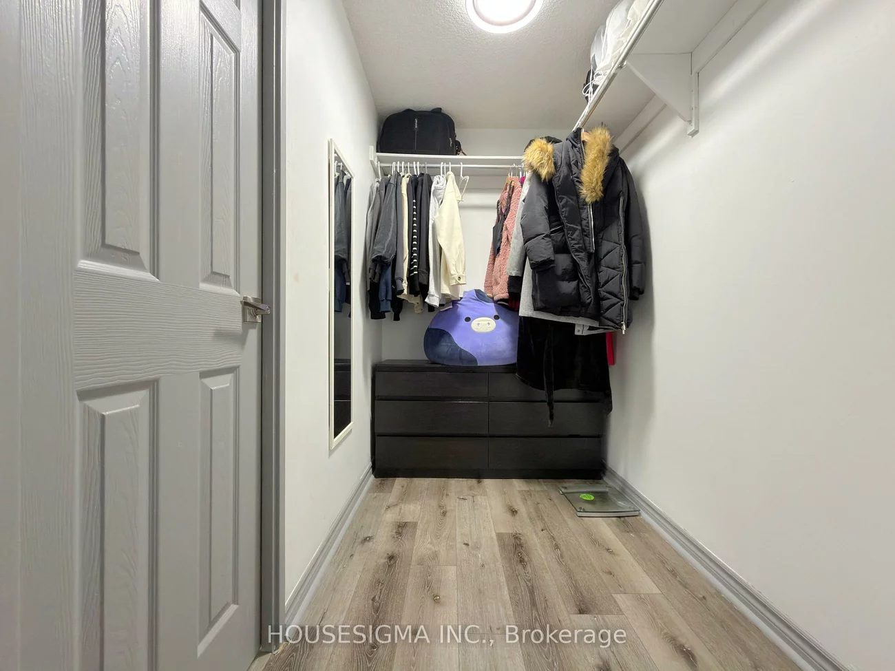 1320, Mississauga Valley, Mississauga Valleys, Mississauga