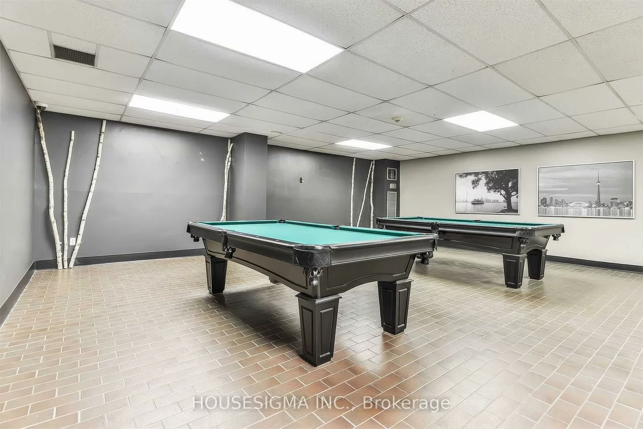 1320, Mississauga Valley, Mississauga Valleys, Mississauga