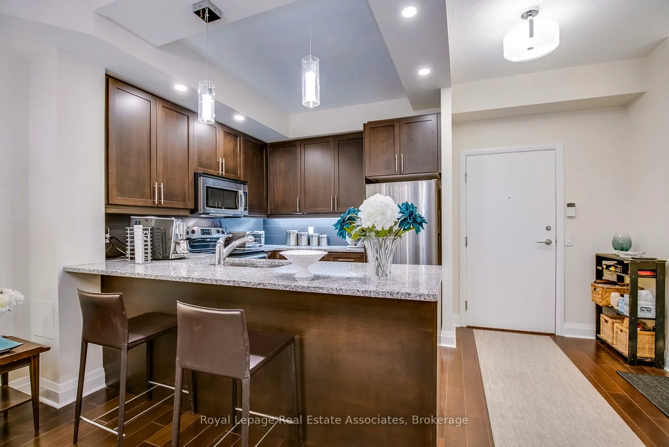 1, Hurontario, Port Credit, Mississauga