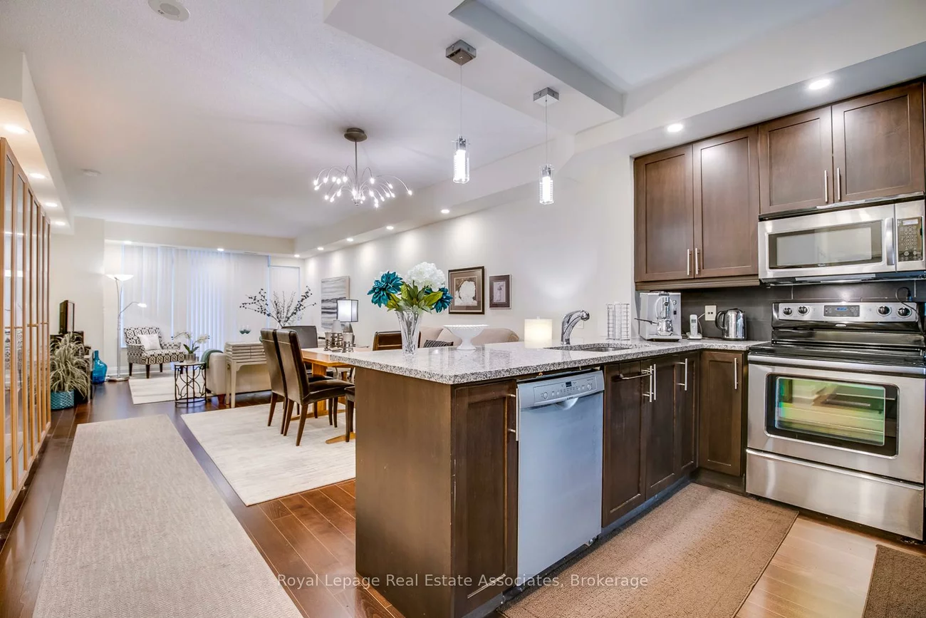 1, Hurontario, Port Credit, Mississauga