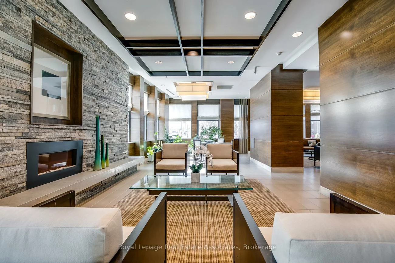 1, Hurontario, Port Credit, Mississauga