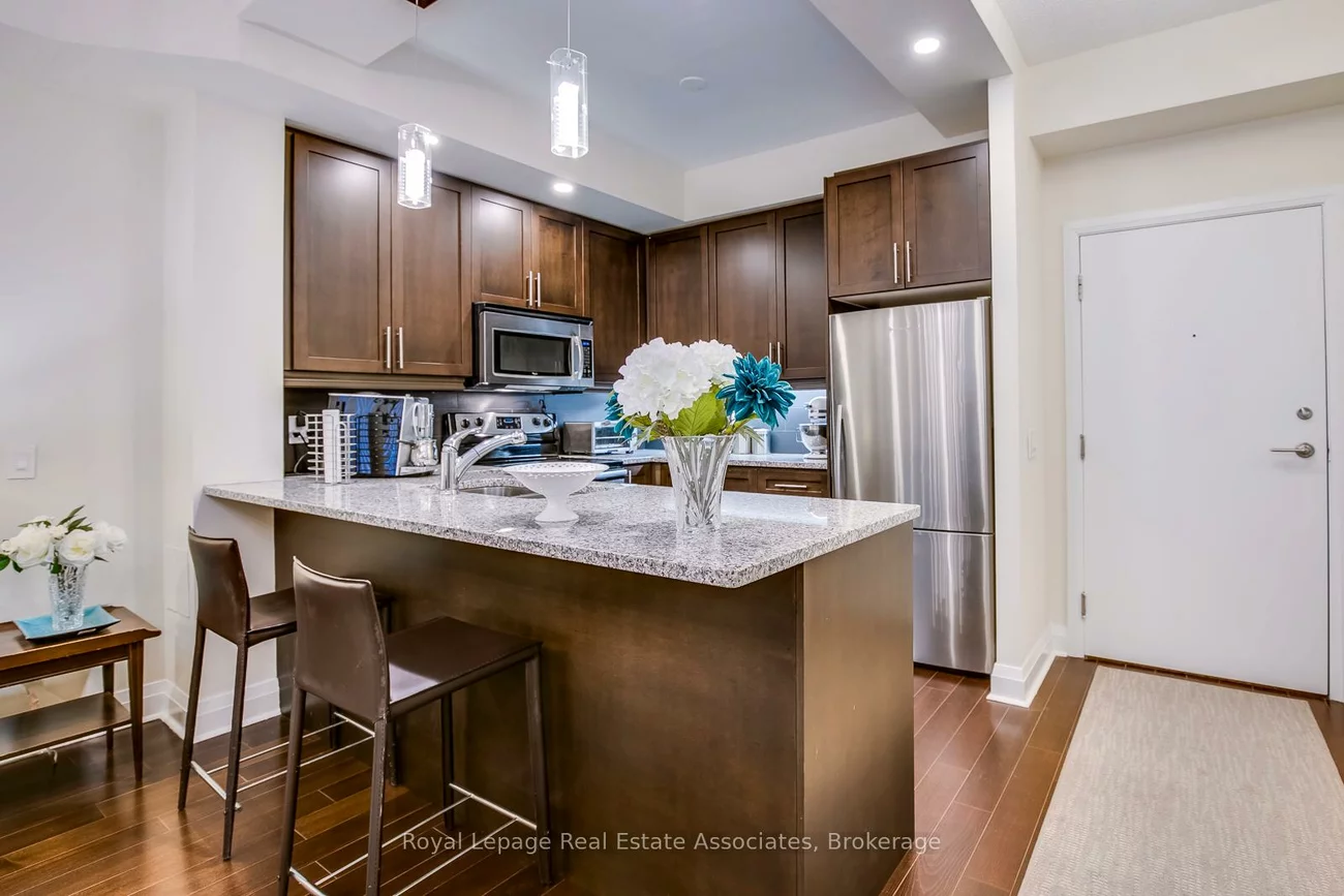 1, Hurontario, Port Credit, Mississauga