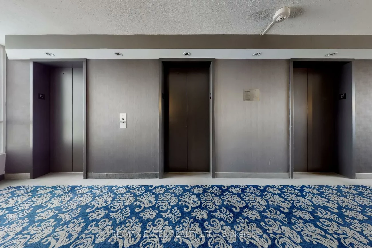 4460, Tucana, Hurontario, Mississauga