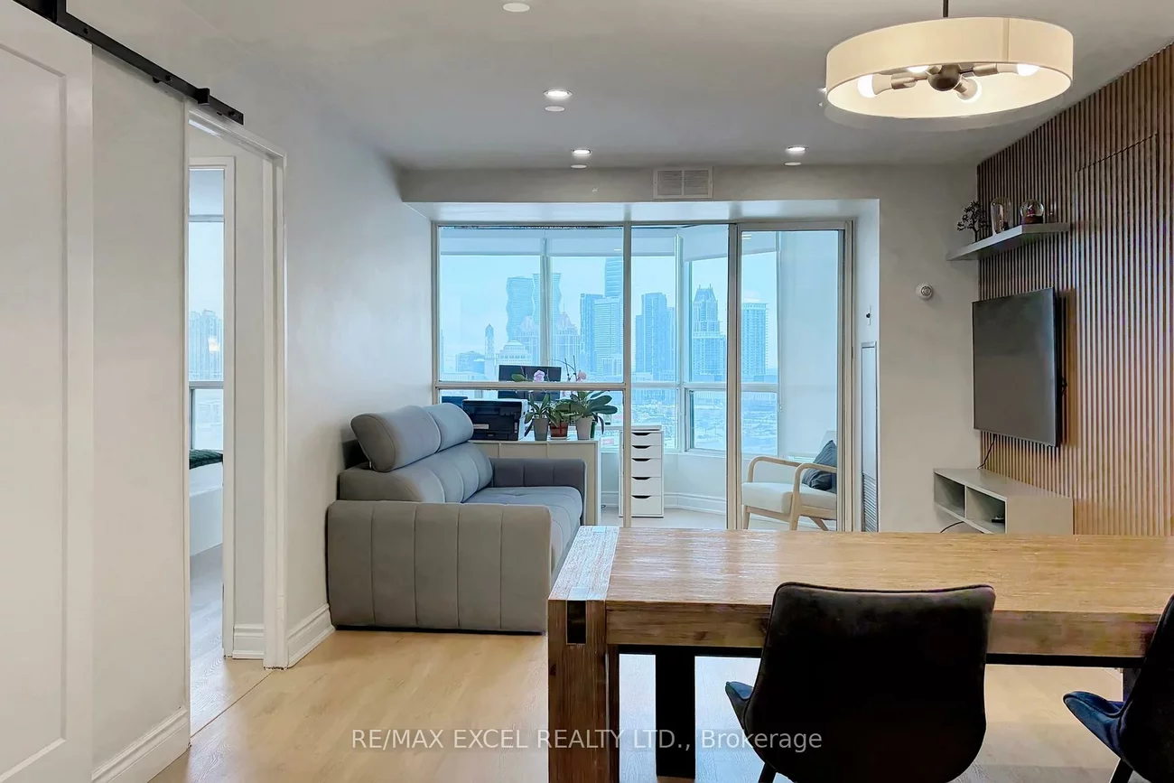 4460, Tucana, Hurontario, Mississauga