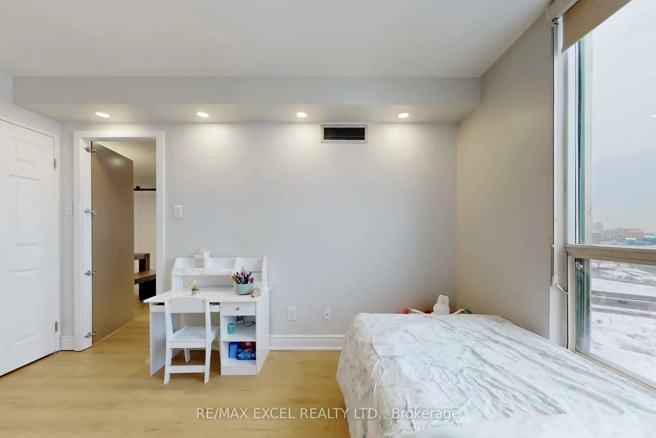 4460, Tucana, Hurontario, Mississauga