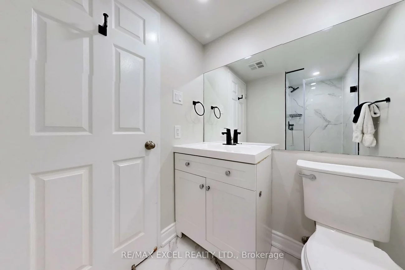 4460, Tucana, Hurontario, Mississauga