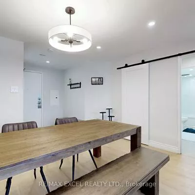 4460, Tucana, Hurontario, Mississauga