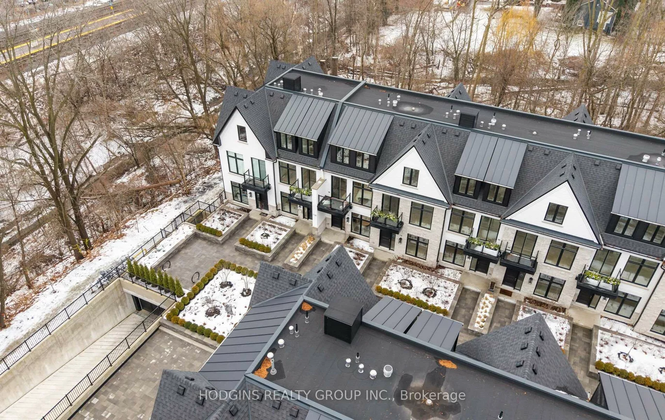 1136, Mona, Mineola, Mississauga