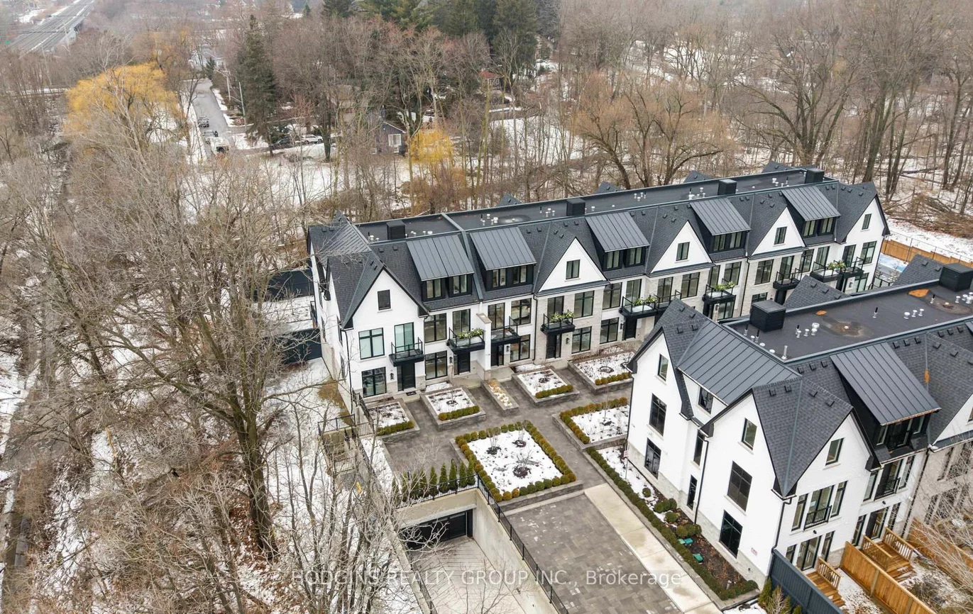 1136, Mona, Mineola, Mississauga