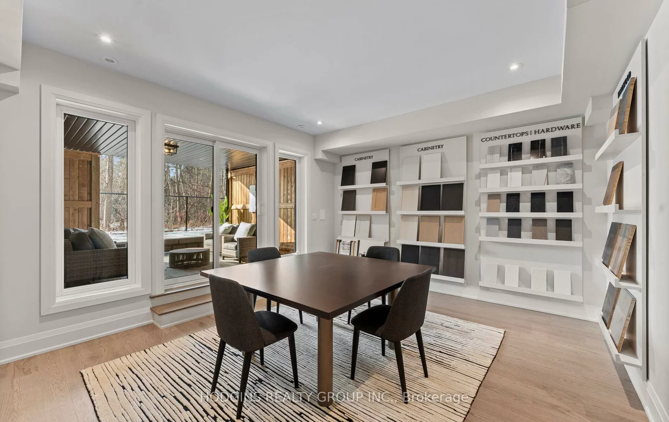 1136, Mona, Mineola, Mississauga