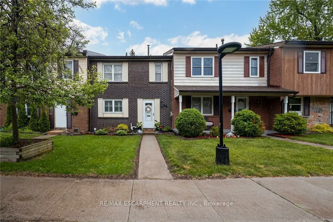 2825, Gananoque, Meadowvale, Mississauga