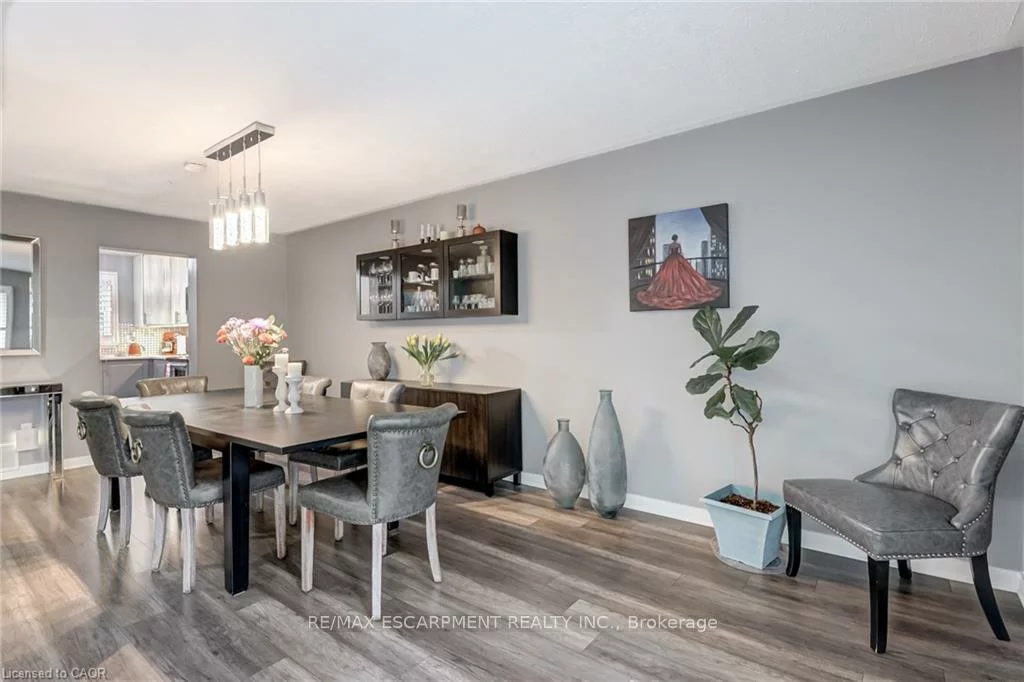 2825, Gananoque, Meadowvale, Mississauga