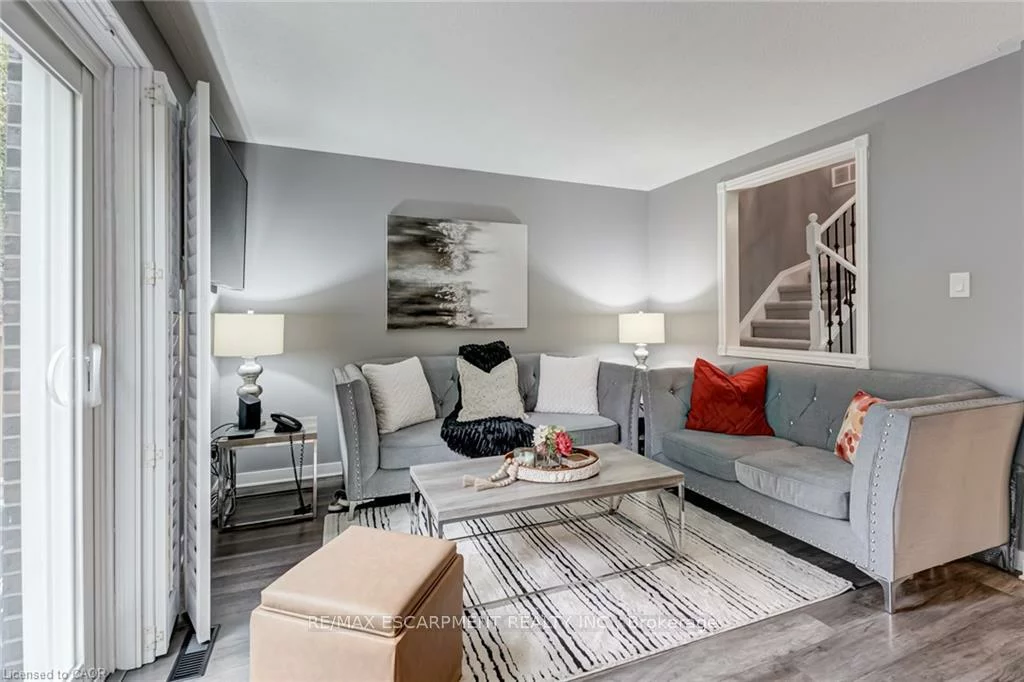 2825, Gananoque, Meadowvale, Mississauga