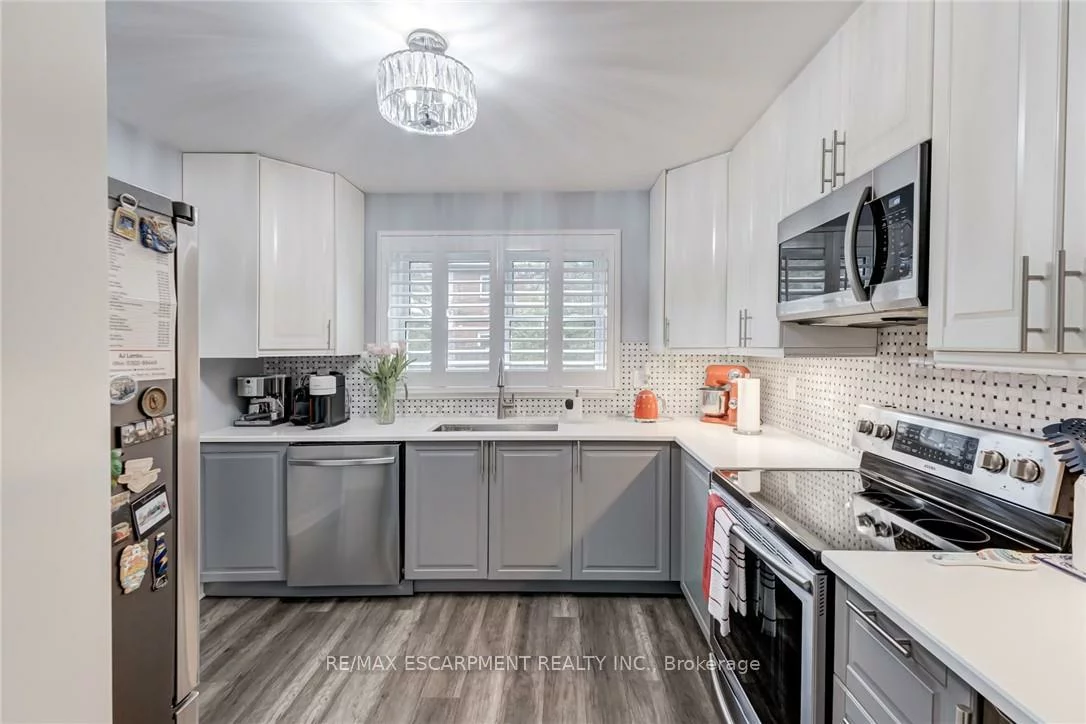 2825, Gananoque, Meadowvale, Mississauga