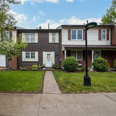 2825, Gananoque, Meadowvale, Mississauga