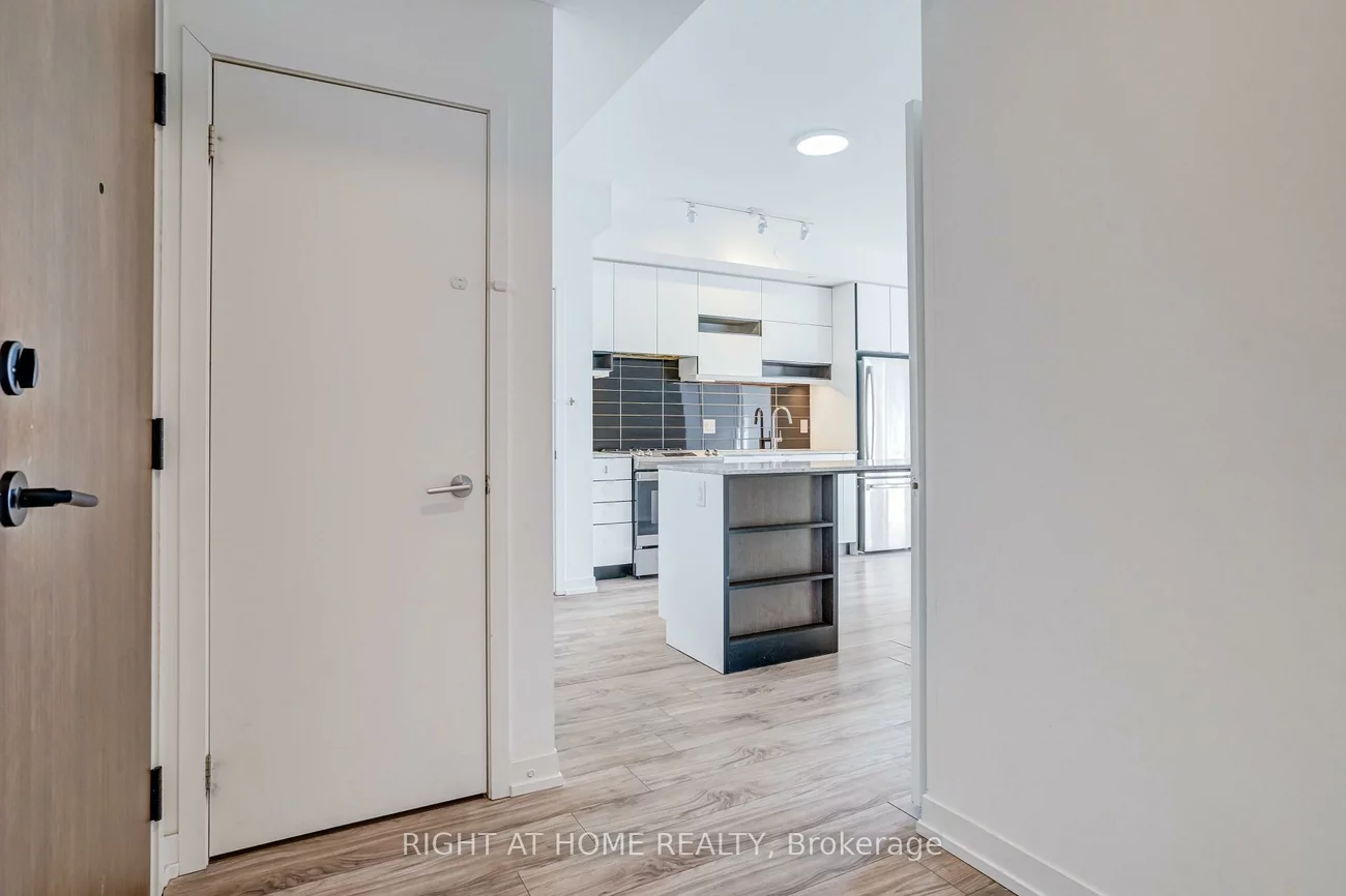 4065, Confederation, City Centre, Mississauga