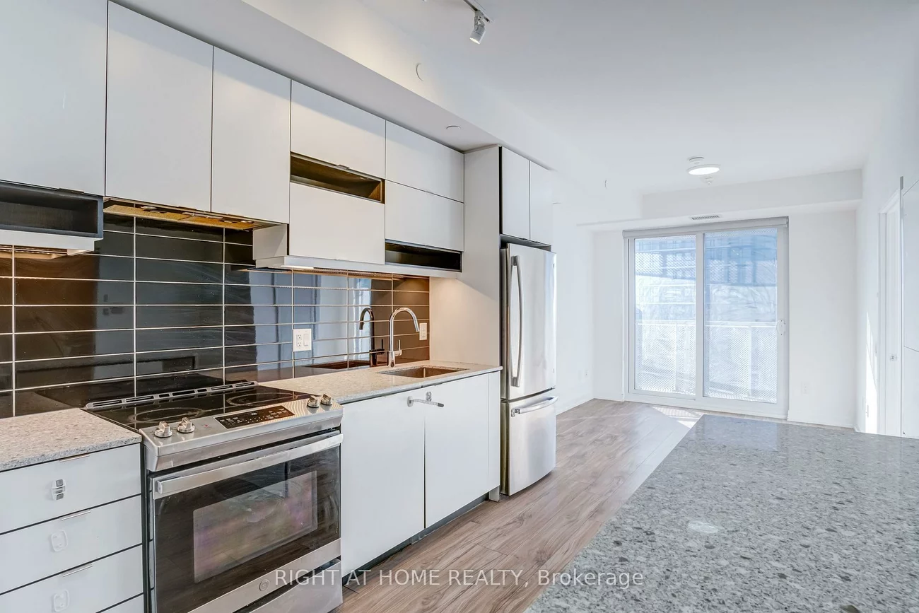 4065, Confederation, City Centre, Mississauga