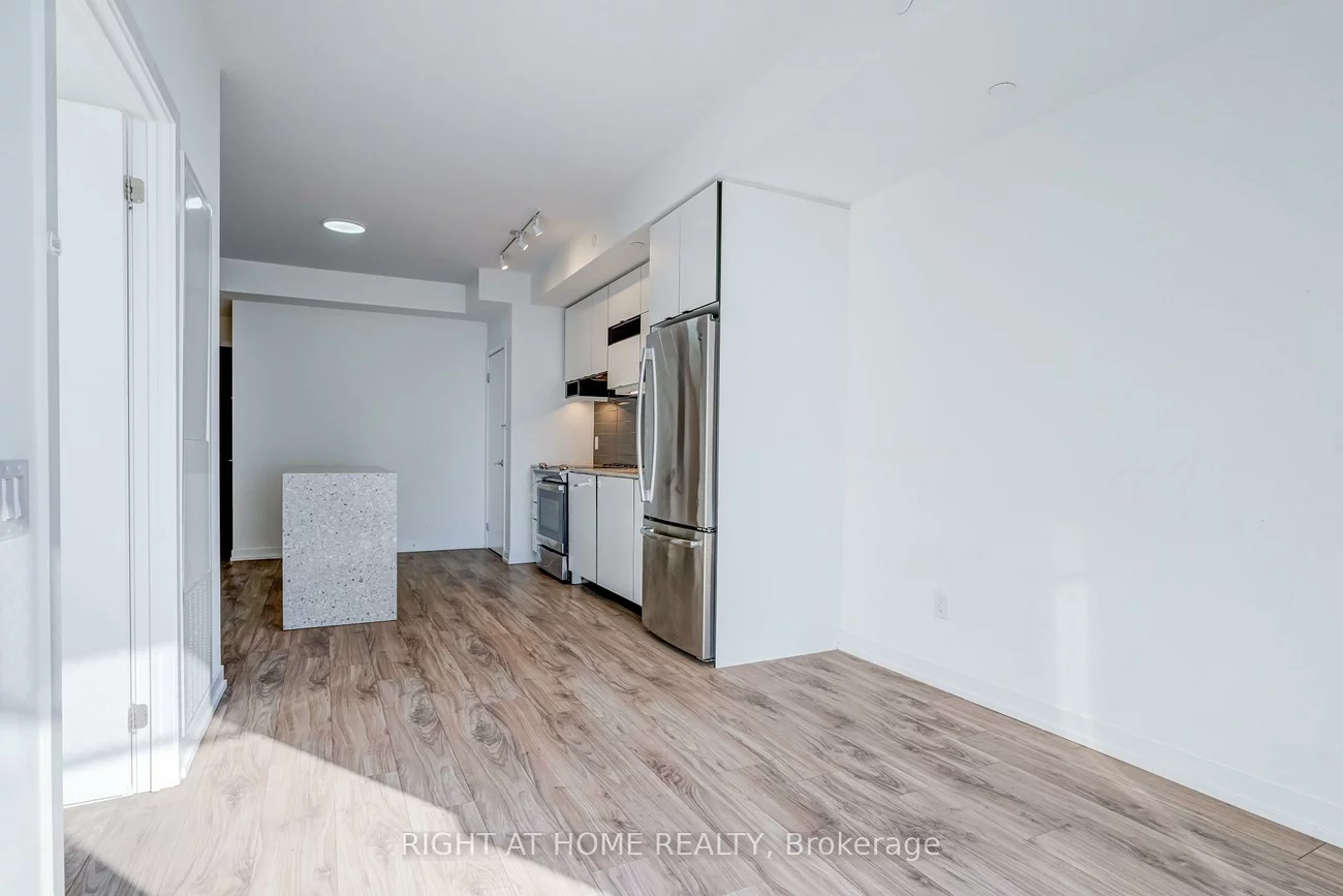 4065, Confederation, City Centre, Mississauga