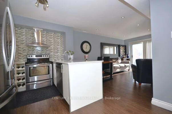 107, Bristol, Hurontario, Mississauga