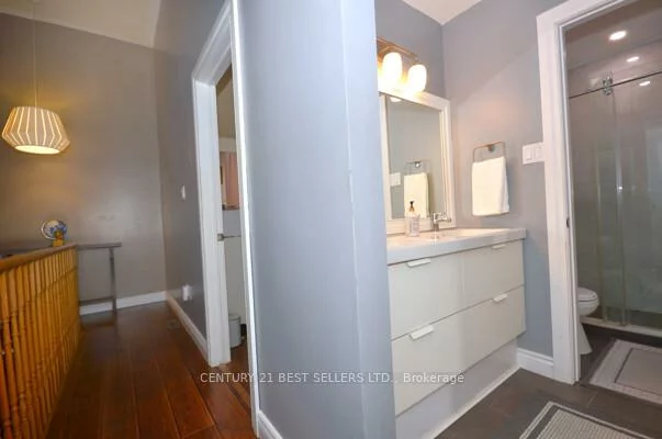 107, Bristol, Hurontario, Mississauga