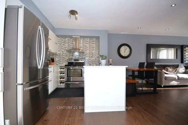 107, Bristol, Hurontario, Mississauga
