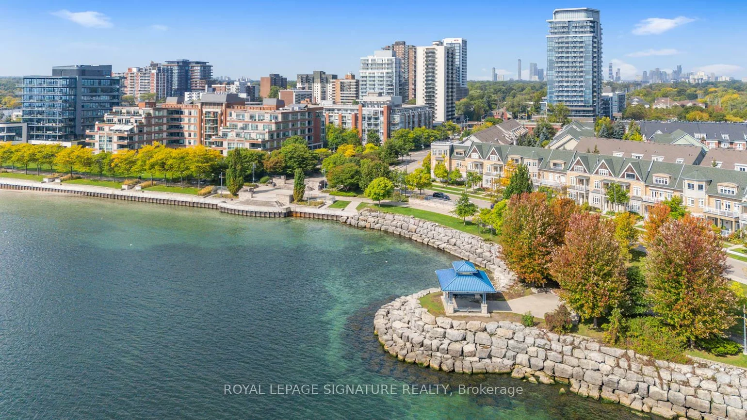 80, Port, Port Credit, Mississauga