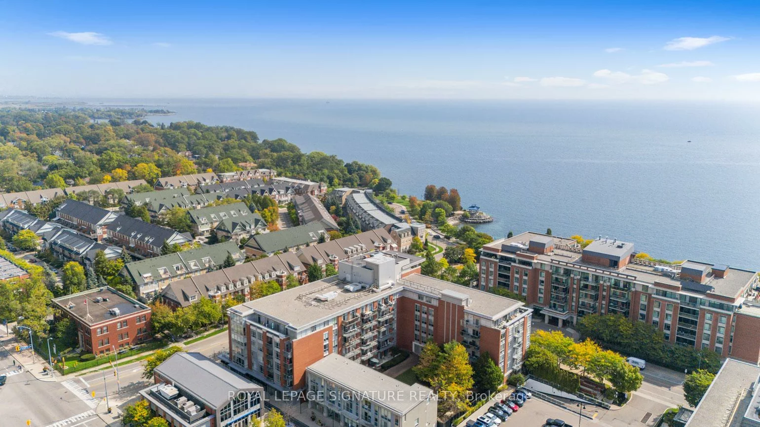 80, Port, Port Credit, Mississauga