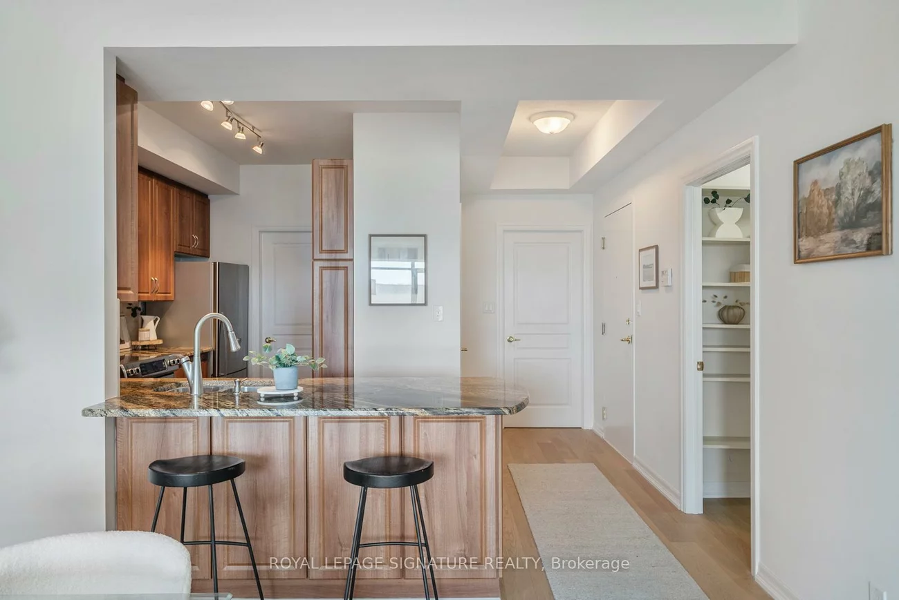 80, Port, Port Credit, Mississauga