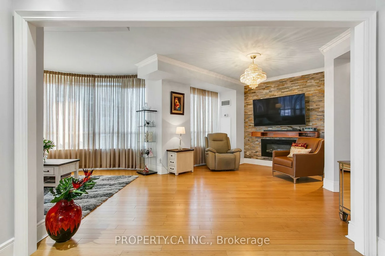 3880, Duke Of York, City Centre, Mississauga