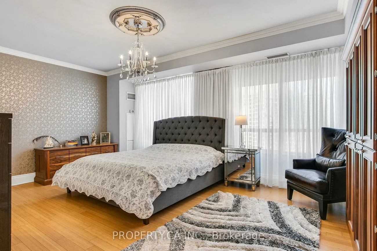 3880, Duke Of York, City Centre, Mississauga