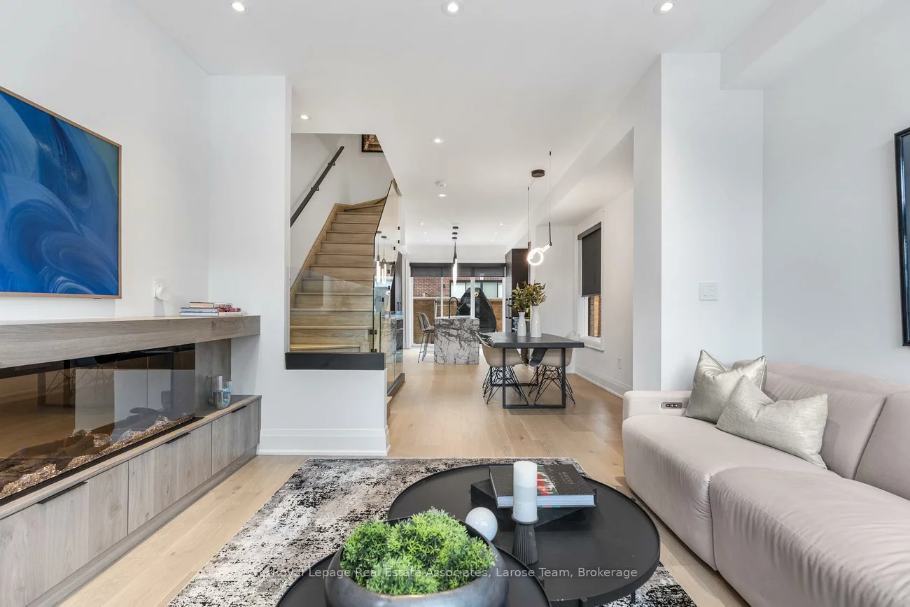 10, Lunar, Streetsville, Mississauga