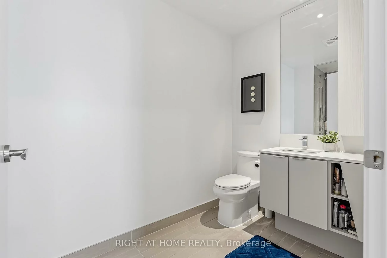 3883, Quartz, City Centre, Mississauga