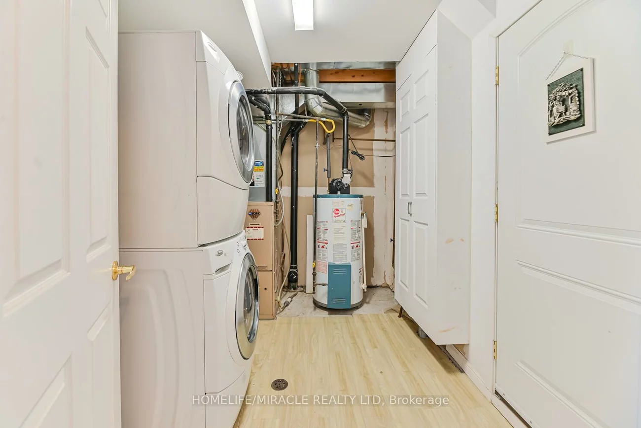 1128, Dundas, Erindale, Mississauga