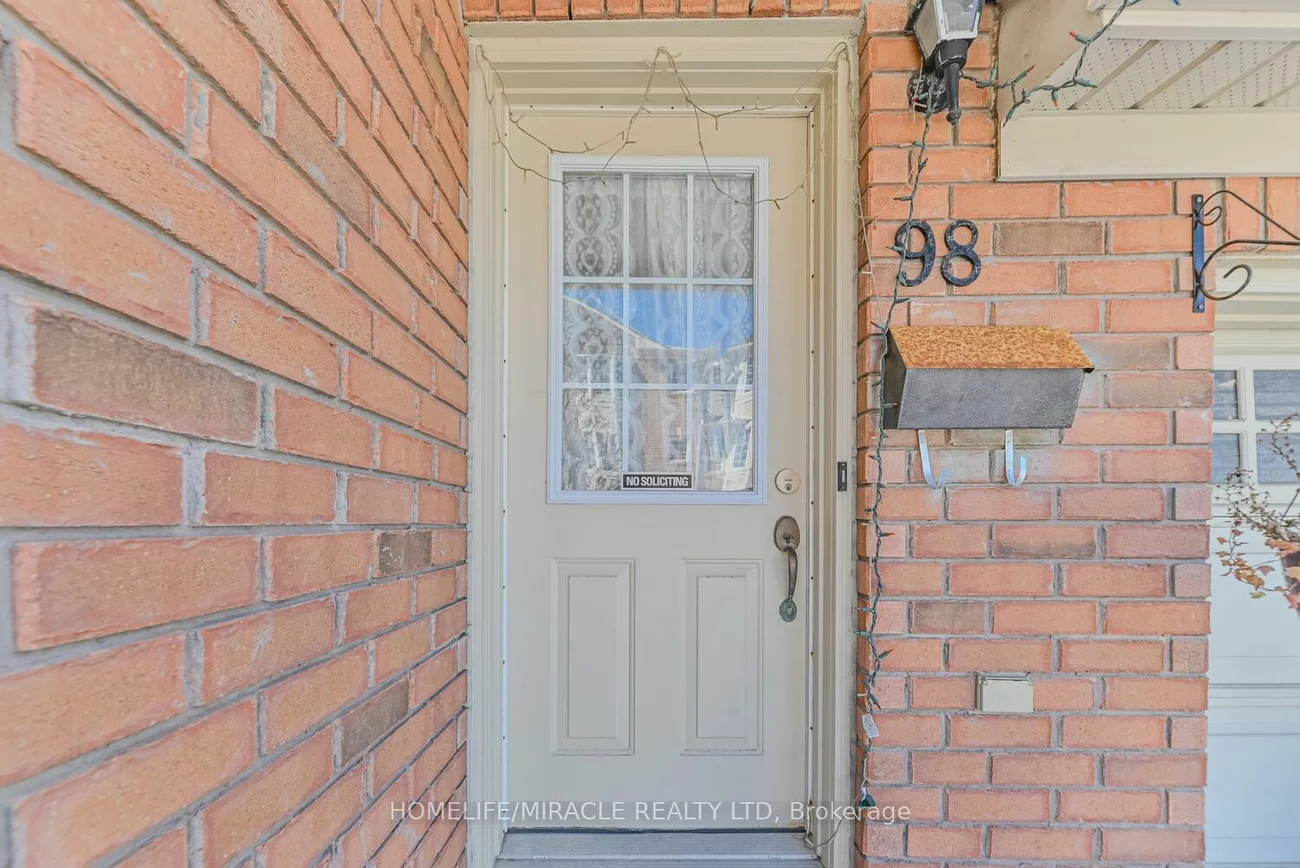 1128, Dundas, Erindale, Mississauga