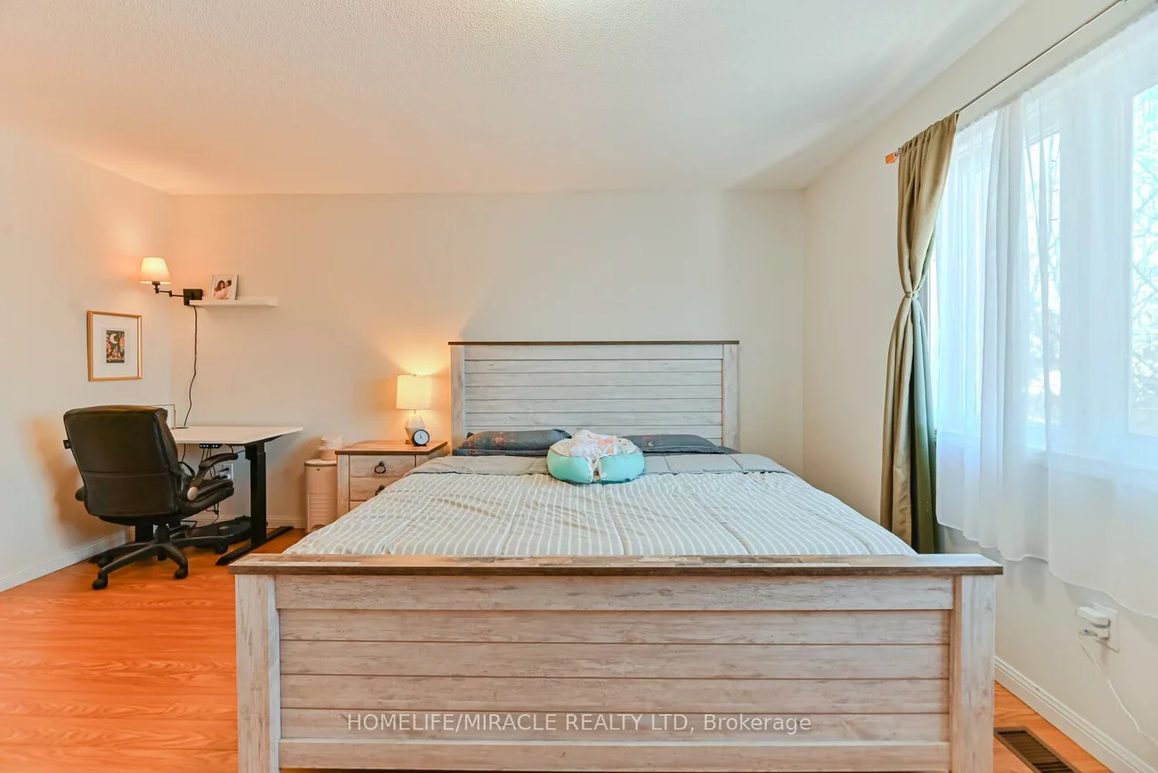 1128, Dundas, Erindale, Mississauga