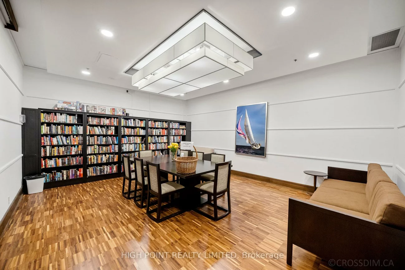 1, Hurontario, Port Credit, Mississauga