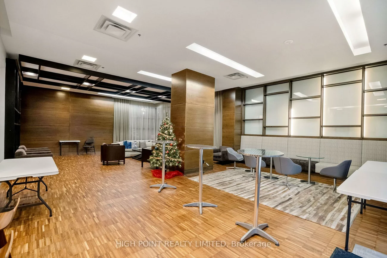 1, Hurontario, Port Credit, Mississauga